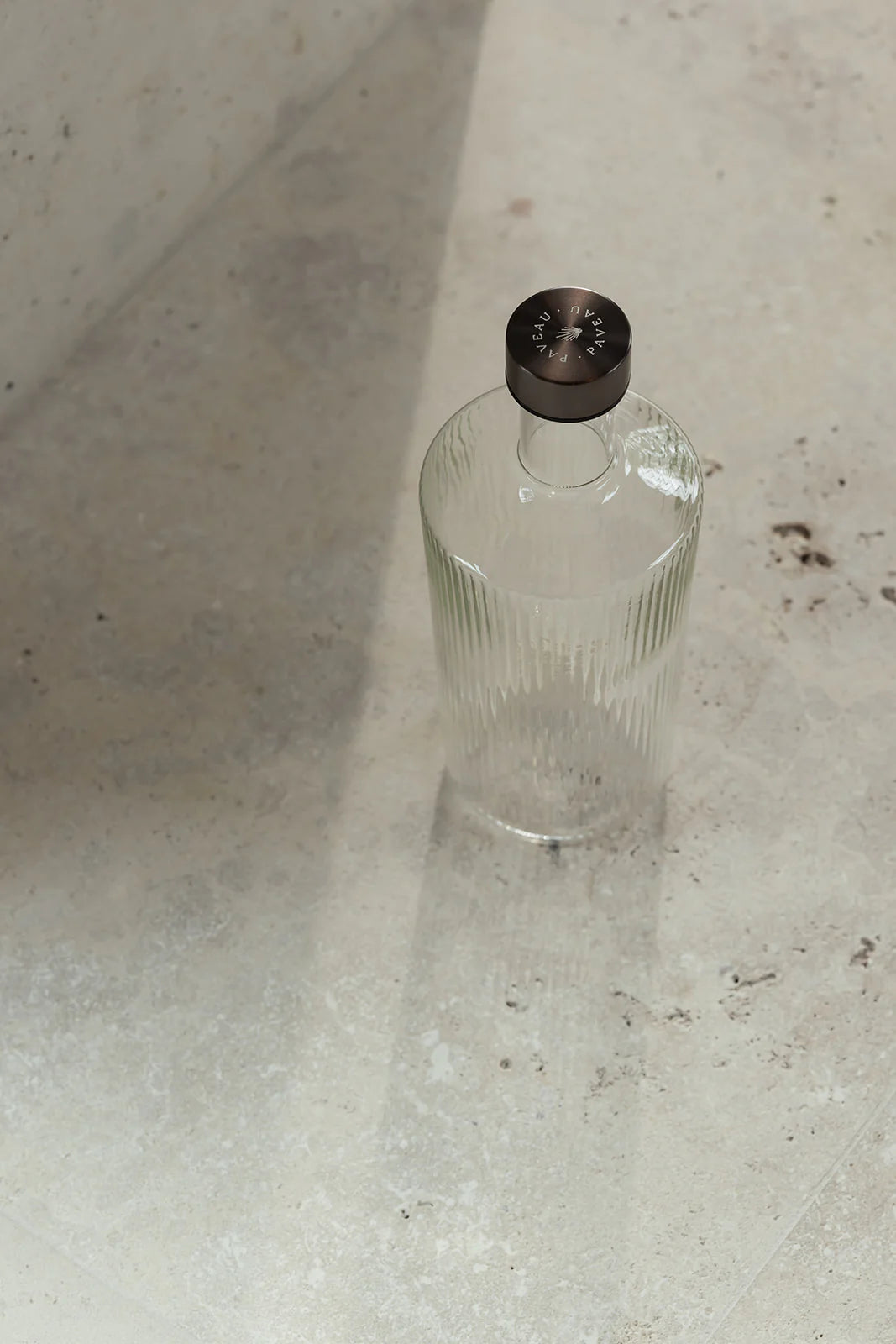 Paveau - Ribbed bottle White Heaven