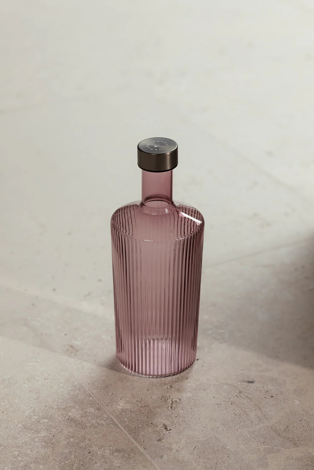 Paveau - Ribbed bottle Broome