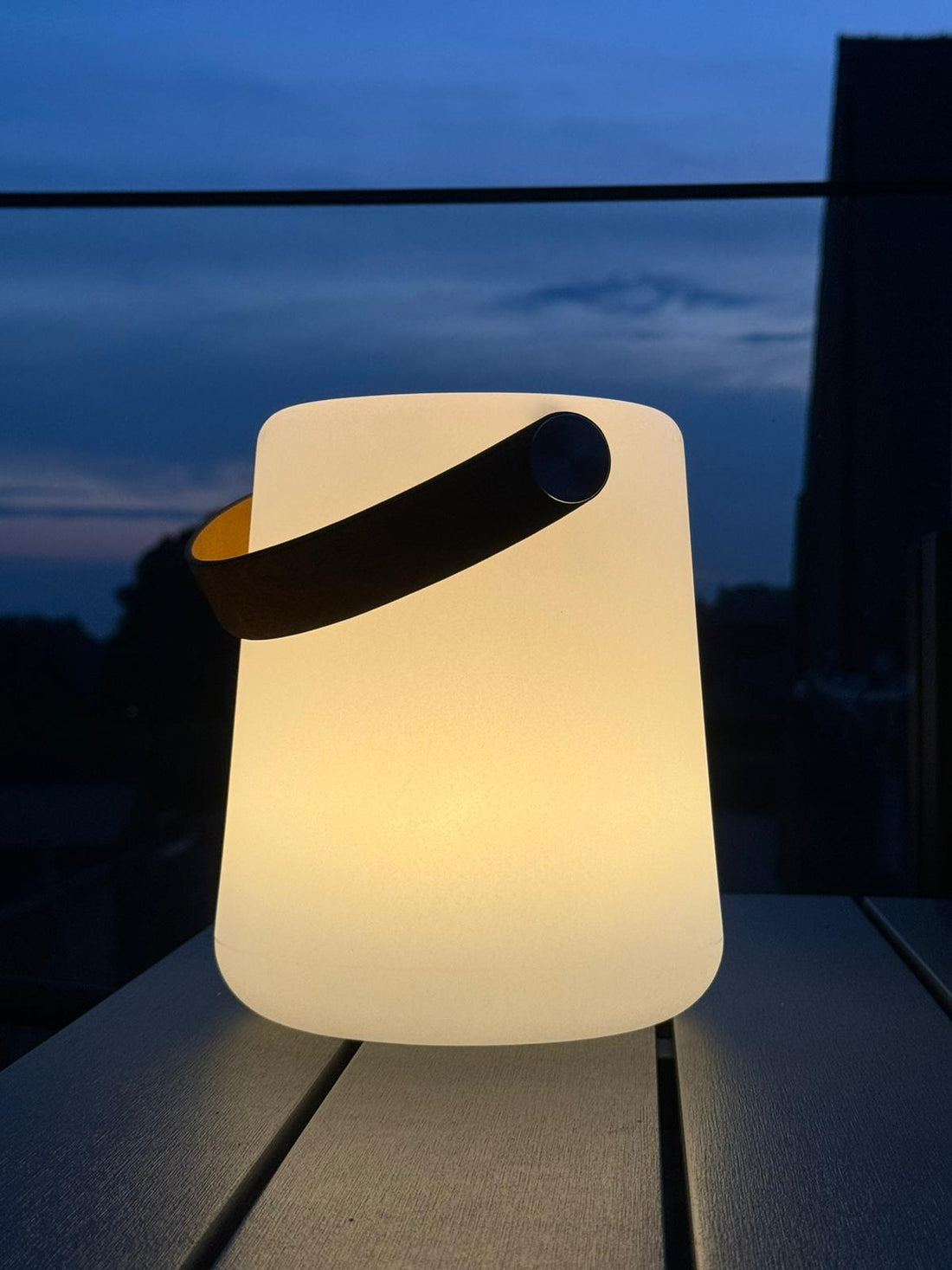 LED-lamp met strap